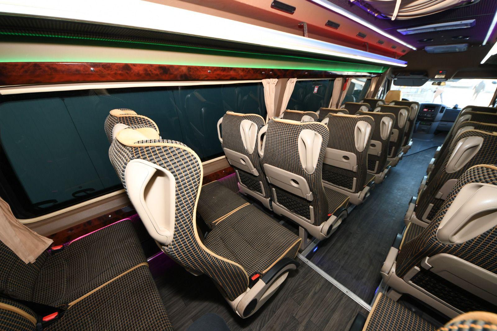 Interior vehicul RASTOUR pentru transportul grupurilor